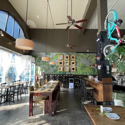 Tay Ho Oakland Restaurant & Bar