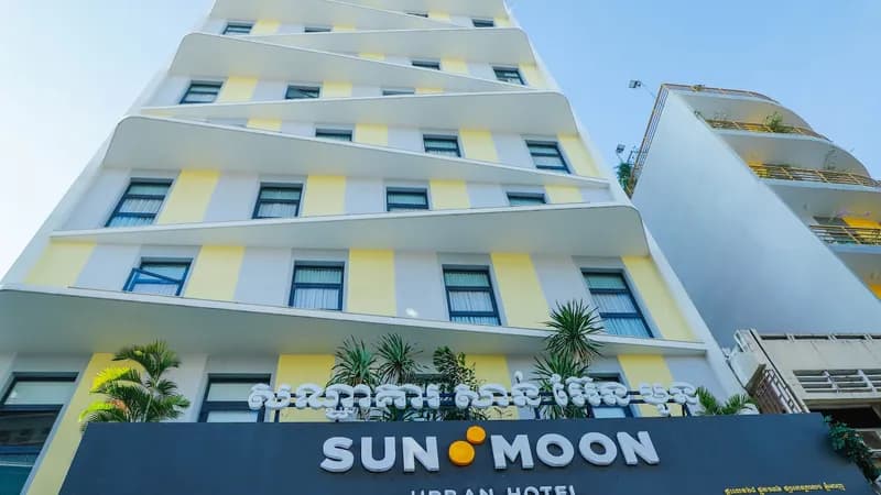 SUN & MOON, Urban Hotel