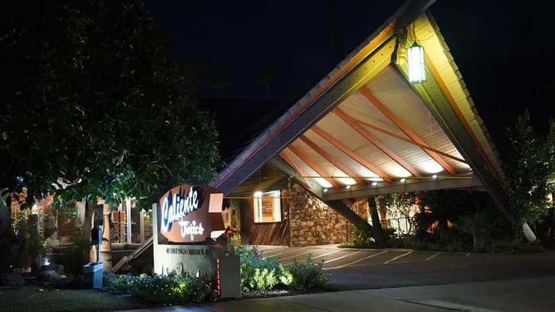 Caliente Tropics Resort - Palm Springs, CA