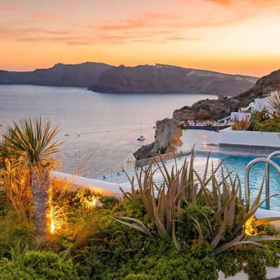 Santorini Secret Suites & Spa