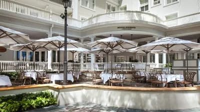 Moana Surfrider, A Westin Resort & Spa, Waikiki Beach