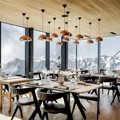 Restaurant ice Q