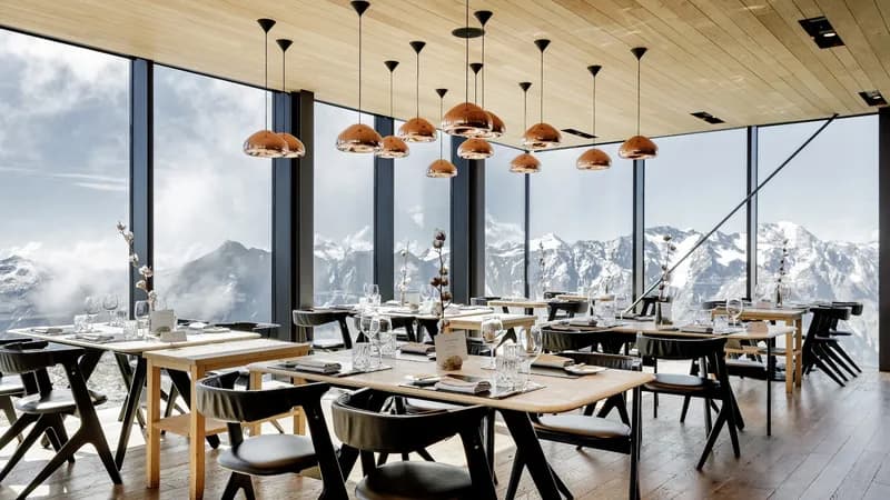 Restaurant ice Q