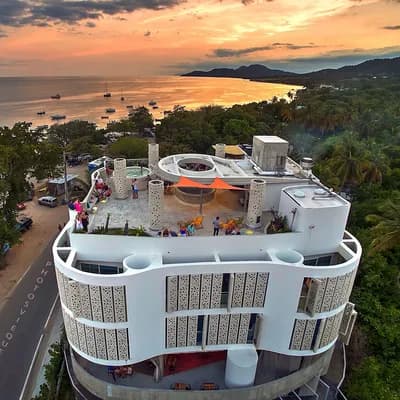 El Blok Hotel