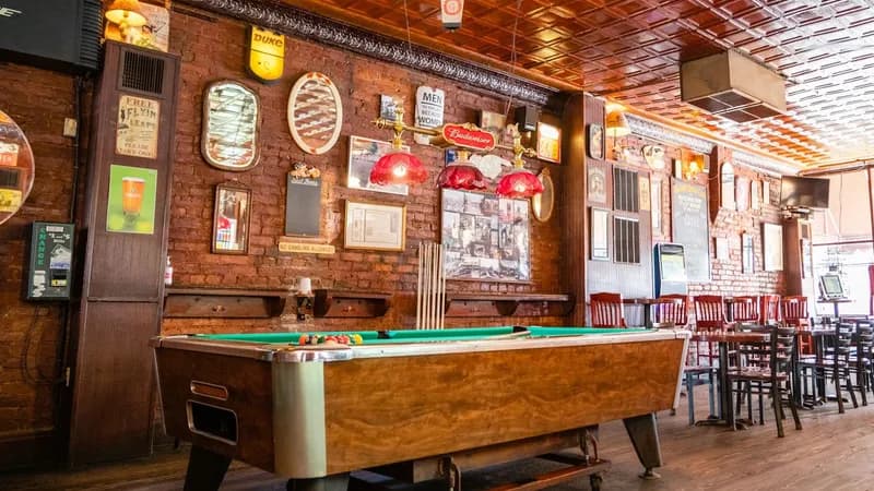 Rosie's Tavern