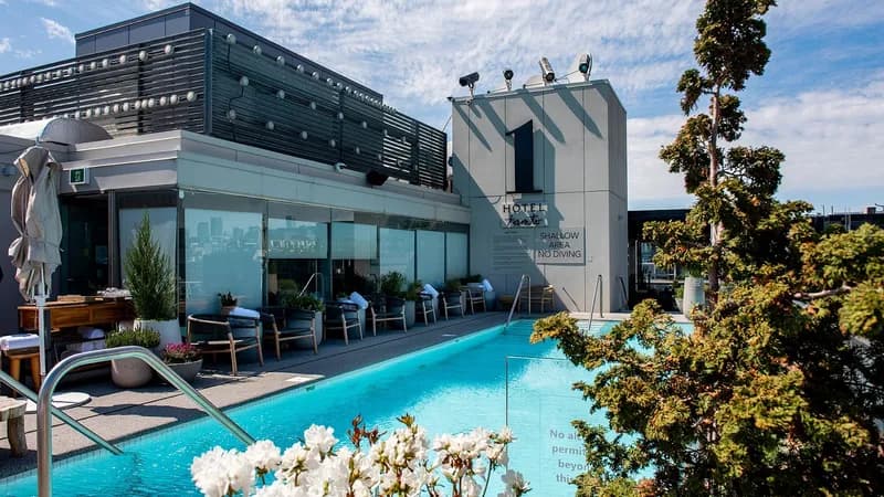 1 Hotel Toronto
