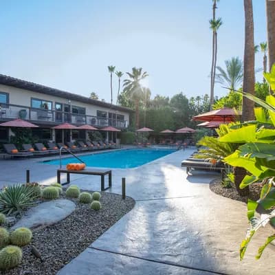 Santiago Resort - A Gay Men's Resort