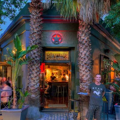 Cafe Manhattan