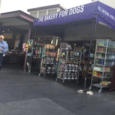 The Dog Bakery - Fresh Baked Treats & Dog Birthday Cakes
