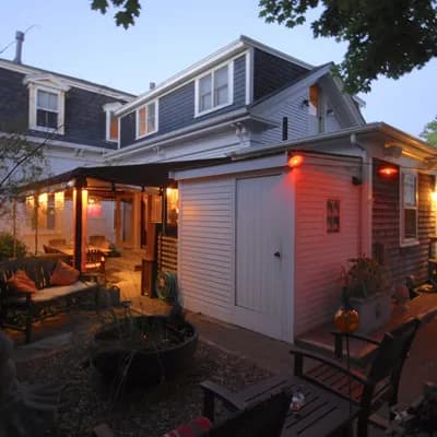 Tucker Inn