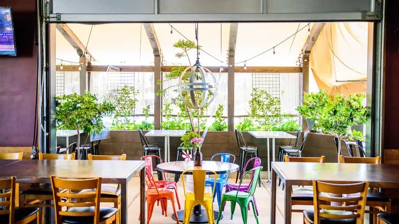 Hillcrest Brewing Company Bar & Pizzeria