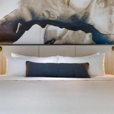 Delta Hotels Vancouver Downtown Suites