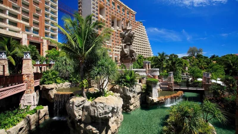 Centara Grand Mirage Beach Resort Pattaya