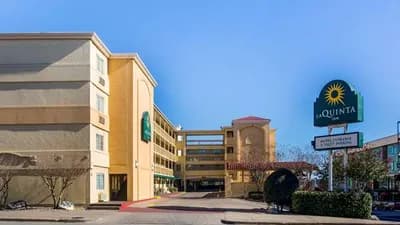 La Quinta Inn by Wyndham Austin Capitol / Downtown