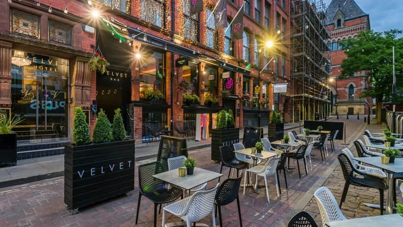 Velvet Hotel, Bar & Brasserie