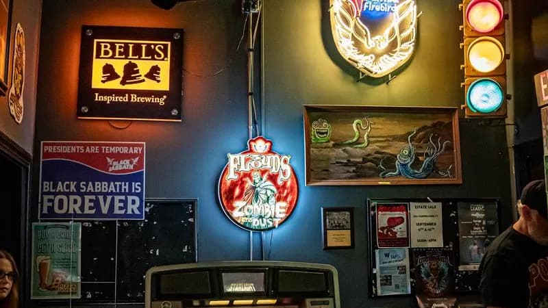 Mag Bar