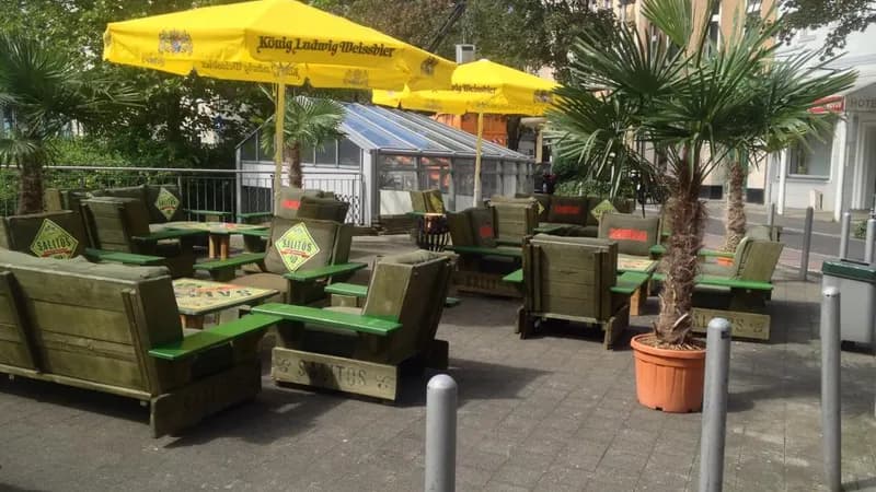 Cafe, Bar, Lounge Botschaft