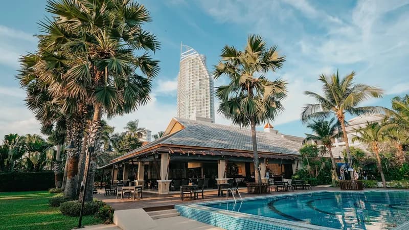 Ravindra Beach Resort & Spa