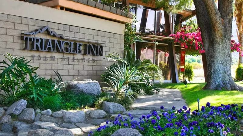 Triangle Inn