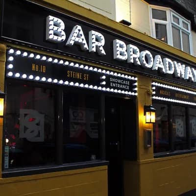 Bar Broadway