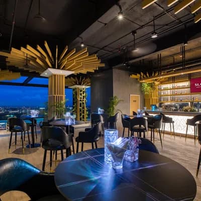 The View Bar & Lounge