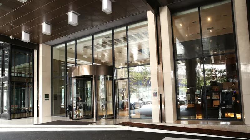 The Riverside Hotel