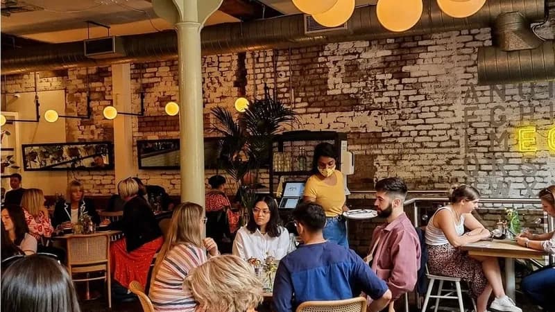 Evelyn's Cafe & Bar