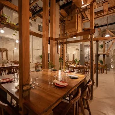 SALÓN GALLOS