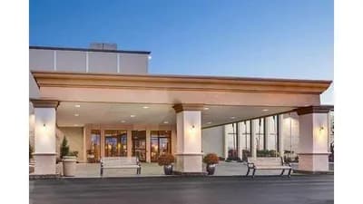 Wyndham Omaha/West Dodge