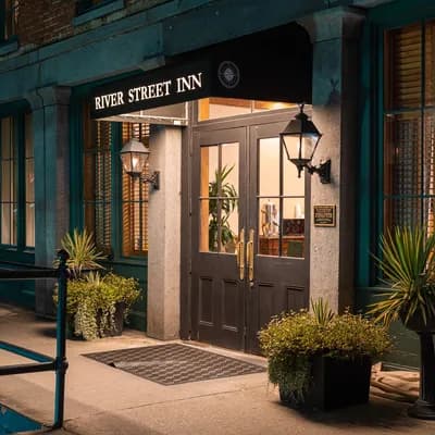 River Street Inn