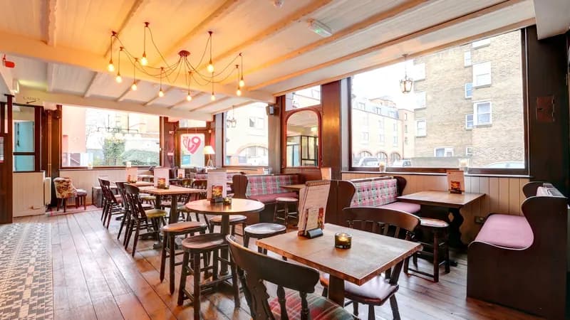 Exmouth Arms
