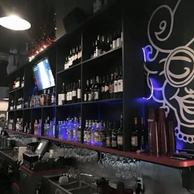 Punky's Bar and Grill
