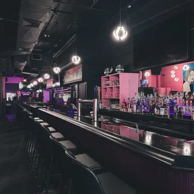 Dani’s Queer Bar