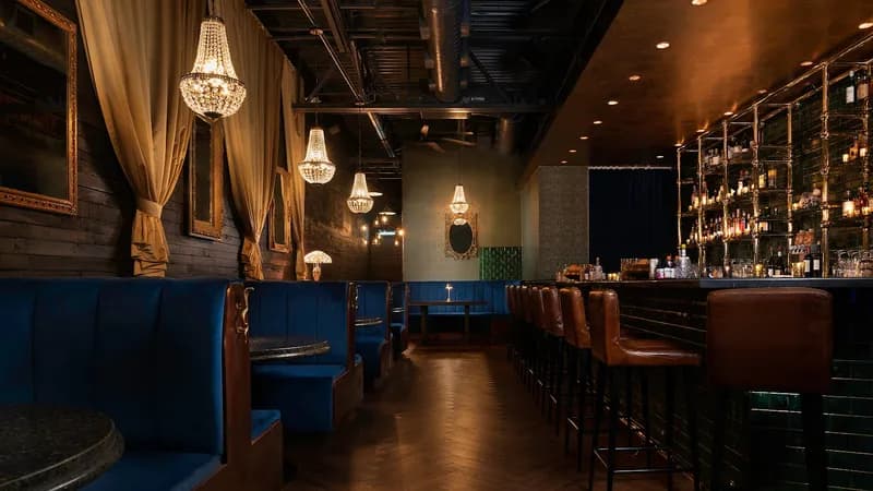 No Man's Land Cocktail Parlor & Eatery