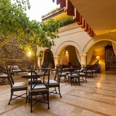 Bastión Luxury Hotel