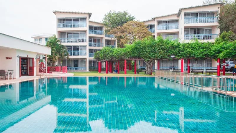 Chomview Hotel