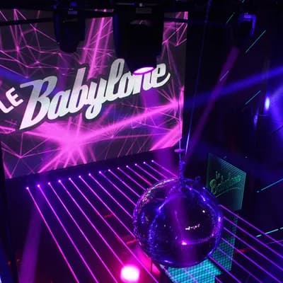 Le Babylone