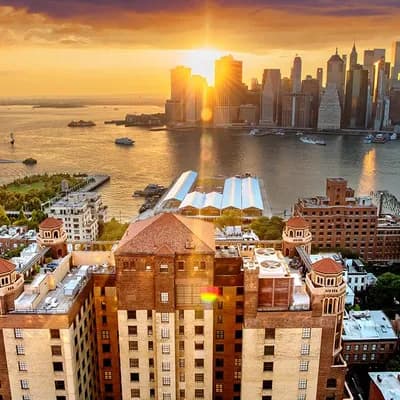 The Watermark at Brooklyn Heights