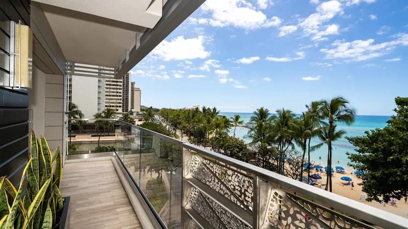 ESPACIO The Jewel of Waikiki