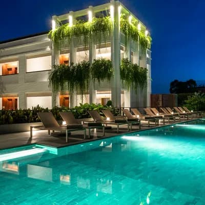 Treeline Urban Resort