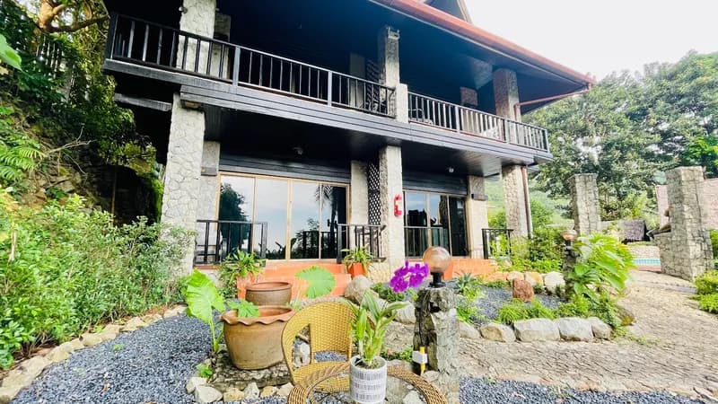 Boomerang Village Resort