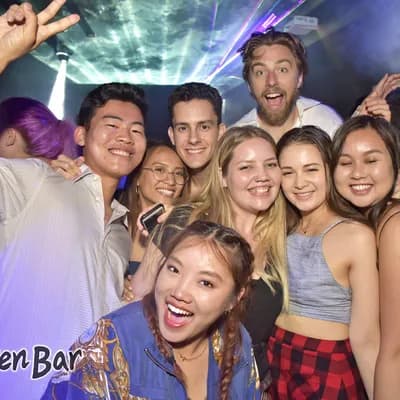 Raven Bar