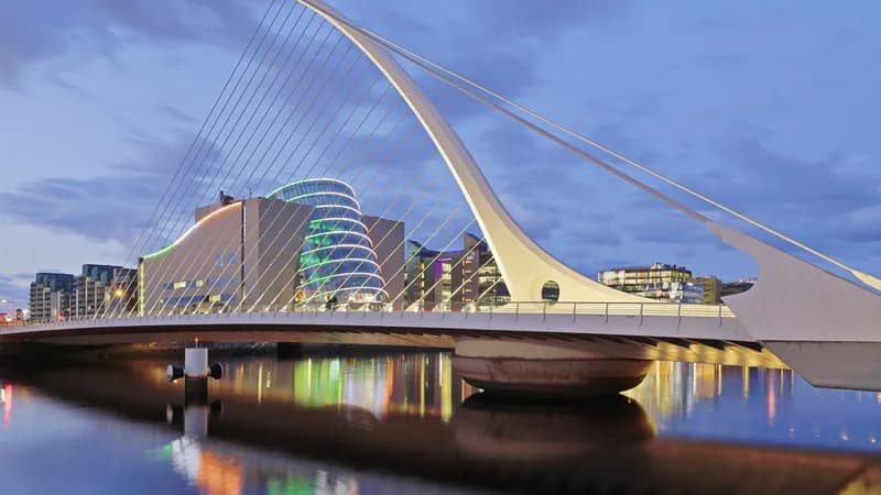 Dublin Samuel Beckett Bridge