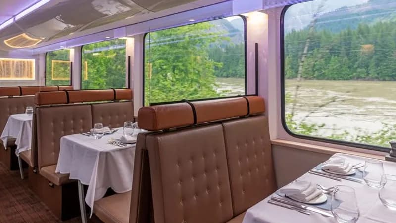 DB allows stay in the onboard restaurant without minimum consumption